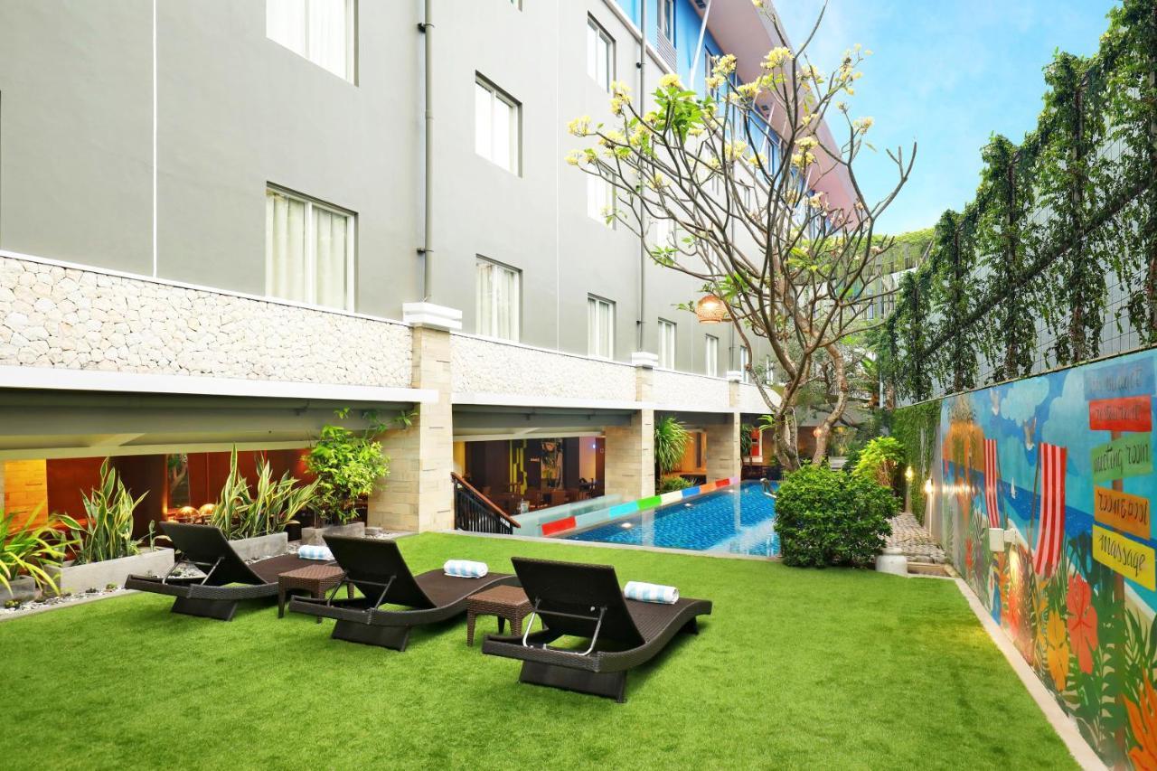 Primera Hotel Seminyak Exterior photo