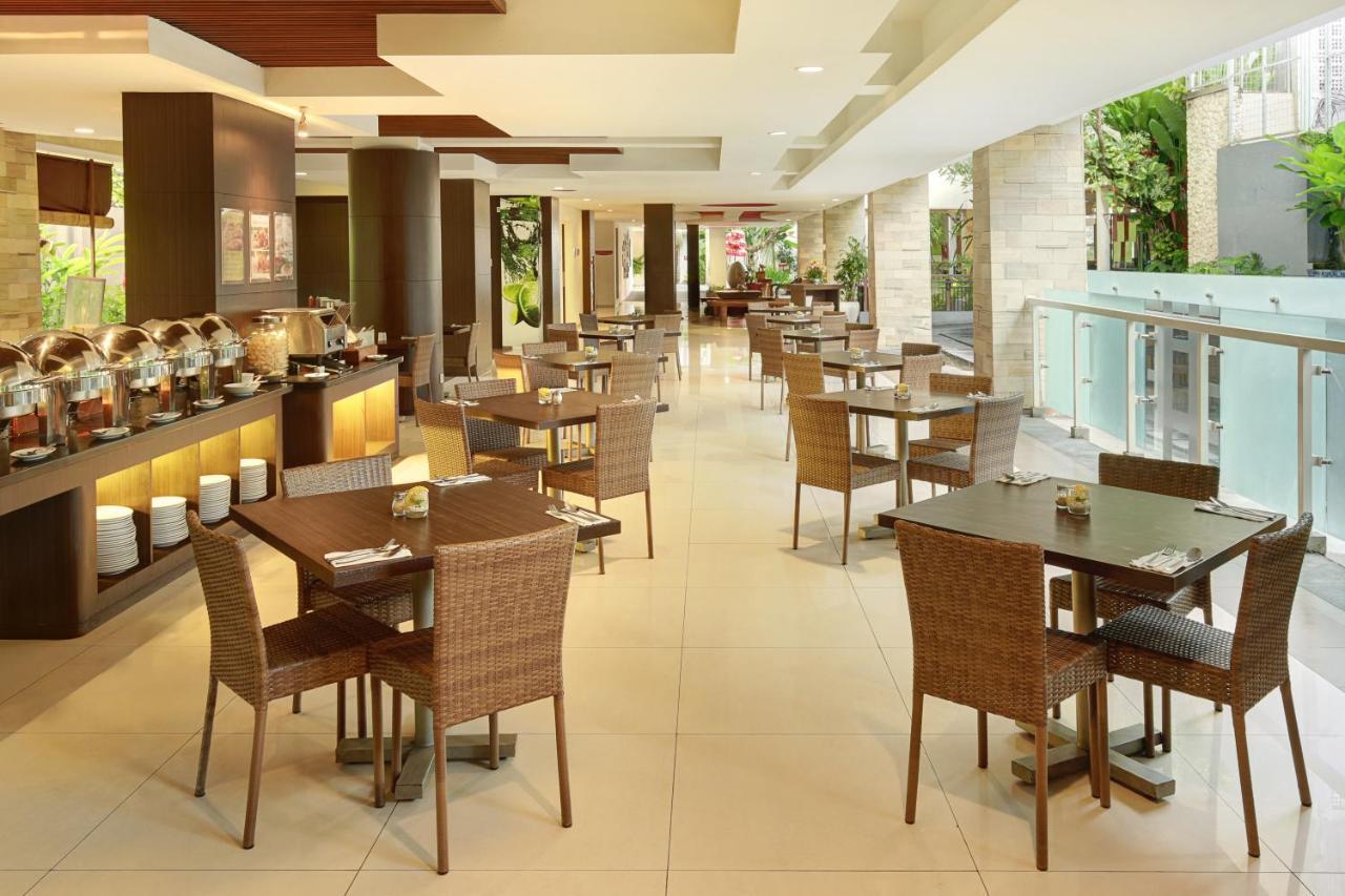 Primera Hotel Seminyak Exterior photo