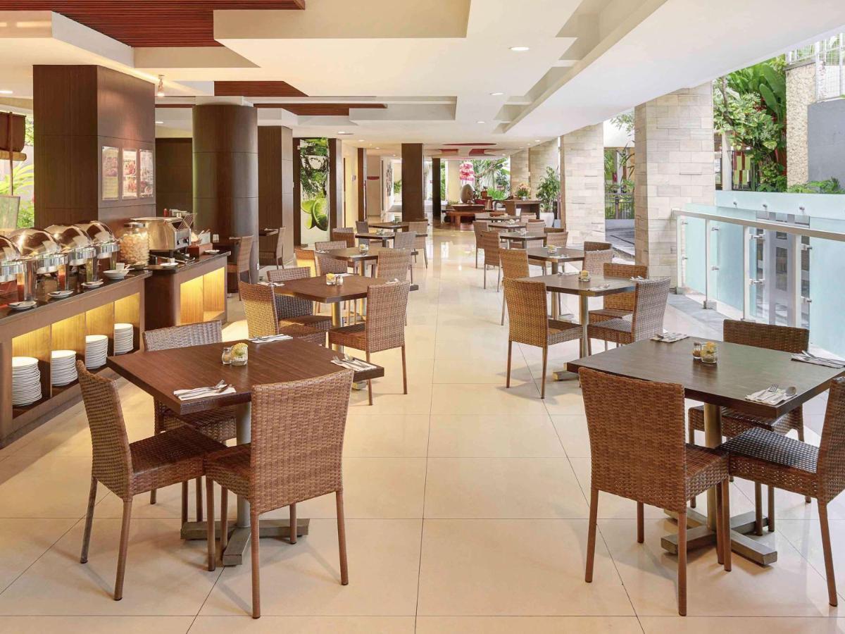 Primera Hotel Seminyak Exterior photo